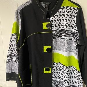 Ali Miles Women top 1x. Great condition